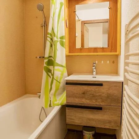 Appartement 2 Pièces Pour 4 Personnes Proche Des Pistes Avec Parking - Fr-1-676-148